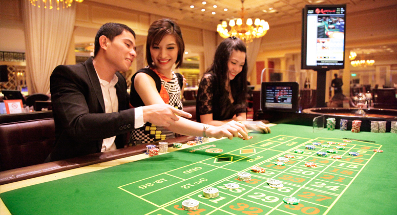 Play Casino Baccarat Online